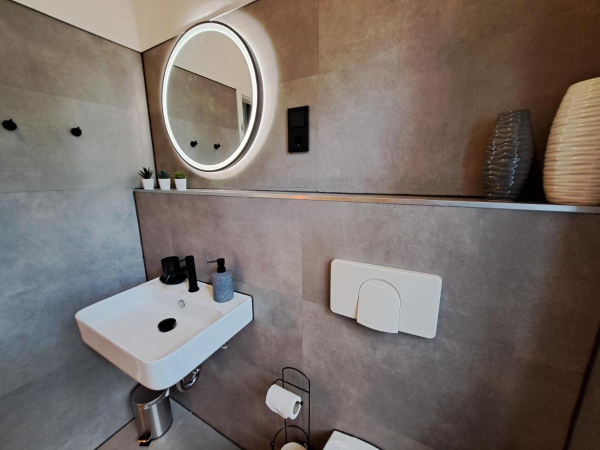 Gemuetliche Helle Ferienwohnung Dresde Exterior foto